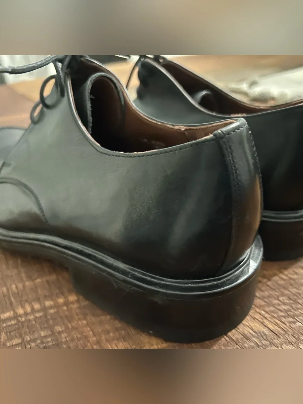 Barneys New York Black Leather Oxcord Dress Shoes- made in Italy. Size 10